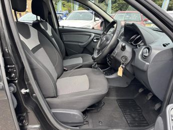 Dacia Duster 1.2 TCe Prestige SUV 5dr Petrol Manual Euro 6 (s/s) (125 ps)