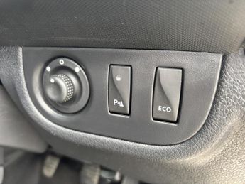 Dacia Sandero 0.9 TCe Comfort Hatchback 5dr Petrol Manual Euro 6 (s/s) (90 ps)