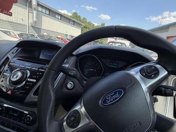 Ford Focus 1.0T EcoBoost Titanium Estate 5dr Petrol Manual Euro 5 (s/s) (12