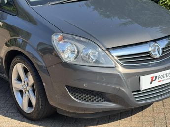 Vauxhall Zafira 1.6 16V Exclusiv MPV 5dr Petrol Manual Euro 5 (115 ps)