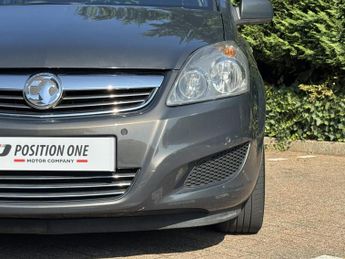 Vauxhall Zafira 1.6 16V Exclusiv MPV 5dr Petrol Manual Euro 5 (115 ps)