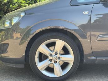 Vauxhall Zafira 1.6 16V Exclusiv MPV 5dr Petrol Manual Euro 5 (115 ps)