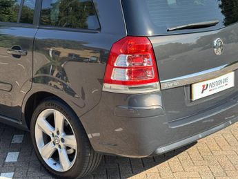 Vauxhall Zafira 1.6 16V Exclusiv MPV 5dr Petrol Manual Euro 5 (115 ps)