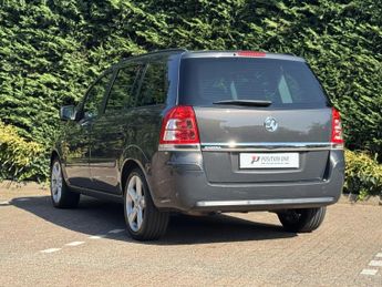 Vauxhall Zafira 1.6 16V Exclusiv MPV 5dr Petrol Manual Euro 5 (115 ps)