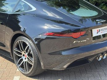 Jaguar F-Type 3.0 V6 R-Dynamic Coupe 2dr Petrol Auto AWD Euro 6 (s/s) (380 ps)