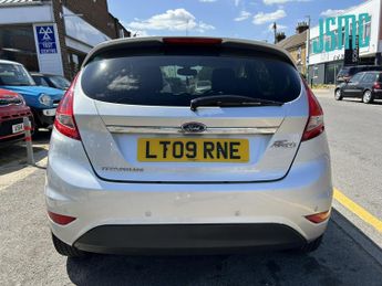 Ford Fiesta 1.4 Titanium Hatchback 5dr Petrol Automatic (154 g/km, 94 bhp)