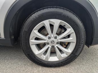 MG GS 1.5 TGI Explore SUV 5dr Petrol Manual Euro 6 (s/s) (160 ps)