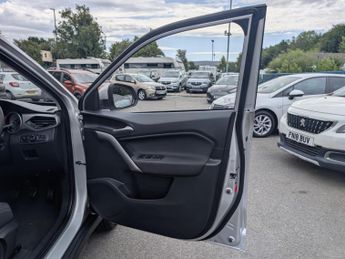 MG GS 1.5 TGI Explore SUV 5dr Petrol Manual Euro 6 (s/s) (160 ps)
