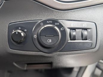 MG GS 1.5 TGI Explore SUV 5dr Petrol Manual Euro 6 (s/s) (160 ps)