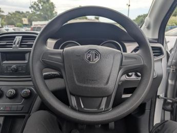 MG GS 1.5 TGI Explore SUV 5dr Petrol Manual Euro 6 (s/s) (160 ps)