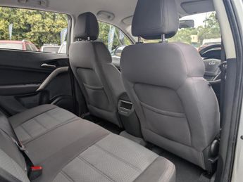 MG GS 1.5 TGI Explore SUV 5dr Petrol Manual Euro 6 (s/s) (160 ps)
