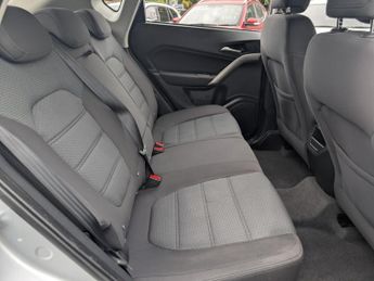 MG GS 1.5 TGI Explore SUV 5dr Petrol Manual Euro 6 (s/s) (160 ps)