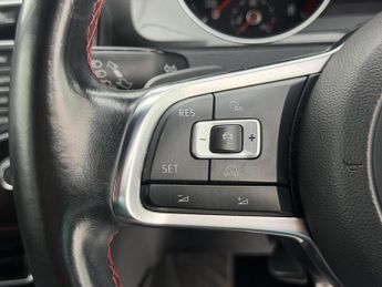 Volkswagen Golf 2.0 TSI BlueMotion Tech GTI Performance Hatchback 5dr Petrol DSG