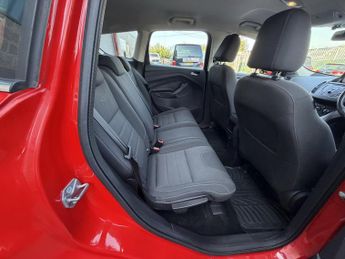 Ford Kuga 2.0 TDCi Zetec SUV 5dr Diesel Manual 2WD Euro 6 (s/s) (150 ps)