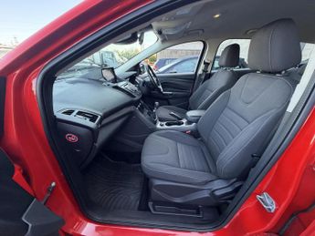 Ford Kuga 2.0 TDCi Zetec SUV 5dr Diesel Manual 2WD Euro 6 (s/s) (150 ps)