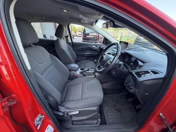 Ford Kuga 2.0 TDCi Zetec SUV 5dr Diesel Manual 2WD Euro 6 (s/s) (150 ps)