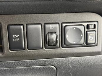 Nissan Note 1.6 16V Tekna Hatchback 5dr Petrol Auto Euro 4 (110 ps)
