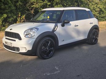 MINI Countryman 2.0 Cooper SD SUV 5dr Diesel Auto ALL4 Euro 5 (143 ps)