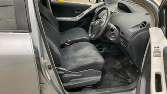 Toyota Yaris 1.33 Dual VVT-i TR Hatchback 5dr Petrol MultiMode Euro 4 (s/s) (