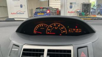 Toyota Yaris 1.33 Dual VVT-i TR Hatchback 5dr Petrol MultiMode Euro 4 (s/s) (