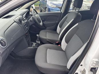 Dacia Sandero 1.2 Ambiance Hatchback 5dr Petrol Manual Euro 5 (75 ps)