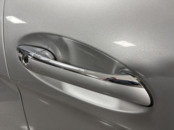 Mercedes-Benz B Class 2.0 B200 SE MPV 5dr Petrol Manual (173 g/km, 136 bhp)