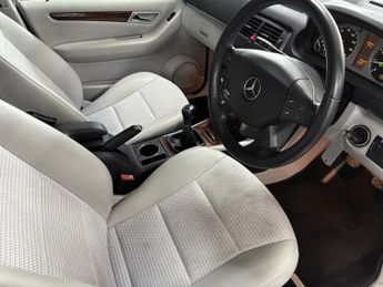 Mercedes-Benz B Class 2.0 B200 SE MPV 5dr Petrol Manual (173 g/km, 136 bhp)