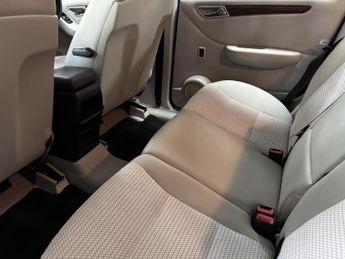 Mercedes-Benz B Class 2.0 B200 SE MPV 5dr Petrol Manual (173 g/km, 136 bhp)