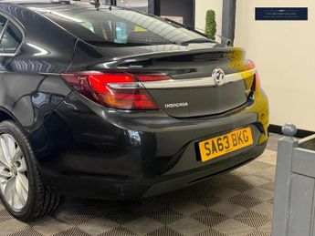 Vauxhall Insignia 2.0 CDTi Design Nav Auto Euro 5 5dr