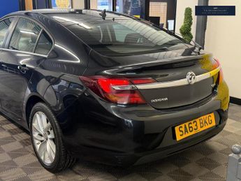 Vauxhall Insignia 2.0 CDTi Design Nav Auto Euro 5 5dr