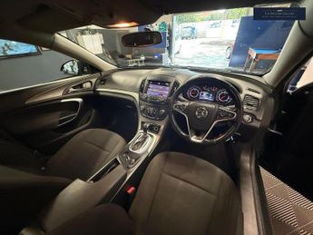 Vauxhall Insignia 2.0 CDTi Design Nav Auto Euro 5 5dr