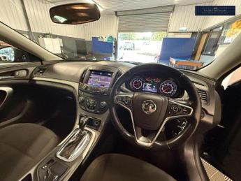 Vauxhall Insignia 2.0 CDTi Design Nav Auto Euro 5 5dr