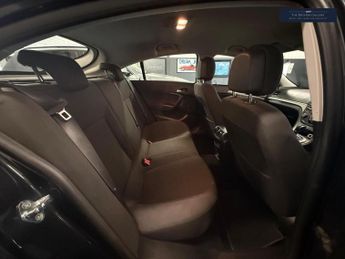 Vauxhall Insignia 2.0 CDTi Design Nav Auto Euro 5 5dr