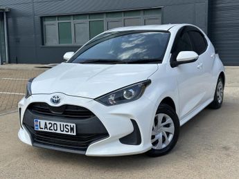 Toyota Yaris 1.5 VVT-h Design Hatchback 5dr Petrol Hybrid E-CVT Euro 6 (s/s) 