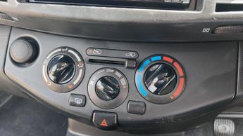 Nissan Micra 1.2 16v Visia Hatchback 3dr Petrol Manual (139 g/km, 79 bhp)