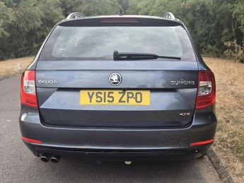 Skoda Superb 2.0 TDI Elegance Estate 5dr Diesel DSG 4WD Euro 5 (s/s) (170 ps)