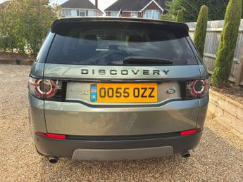 Land Rover Discovery Sport 2.0 TD4 HSE Black SUV 5dr Diesel Auto 4WD Euro 6 (s/s) (180 ps)
