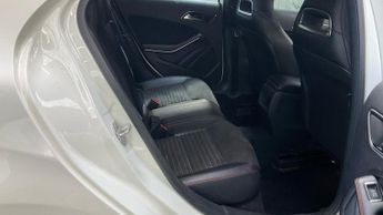 Mercedes-Benz A Class 2.1 A220 CDI AMG Sport Hatchback 5dr Diesel 7G-DCT Euro 6 (s/s) 