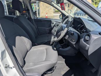 Dacia Duster 1.6 SCe Ambiance SUV 5dr Petrol Manual Euro 6 (s/s) (115 ps)
