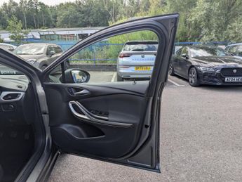 Vauxhall Astra 1.2 Turbo SRi VX Line Nav Hatchback 5dr Petrol Manual Euro 6 (s/