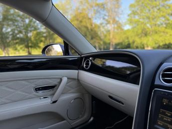 Bentley Flying Spur 6.0 W12 Saloon 4dr Petrol Auto 4WD Euro 5 (625 ps)