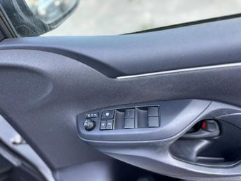 Toyota Yaris 1.5 VVT-h Excel Hatchback 5dr Petrol Hybrid E-CVT Euro 6 (s/s) (