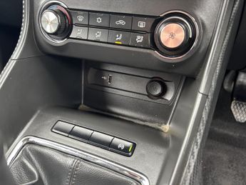 MG MG ZS 1.5 VTi-TECH Exclusive SUV 5dr Petrol Manual Euro 6 (s/s) (106 p