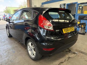 Ford Fiesta 1.0T EcoBoost Zetec Hatchback 5dr Petrol Powershift Euro 5 (100 