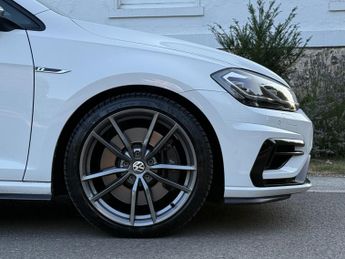 Volkswagen Golf 2.0 TSI R Estate 5dr Petrol DSG 4Motion Euro 6 (s/s) (300 ps)