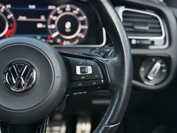 Volkswagen Golf 2.0 TSI R Estate 5dr Petrol DSG 4Motion Euro 6 (s/s) (300 ps)