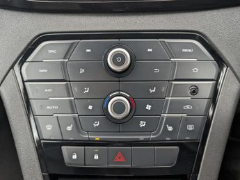 MG GS 1.5 TGI Exclusive SUV 5dr Petrol Manual Euro 6 (s/s) (160 ps)