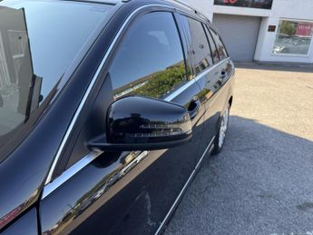 Mercedes-Benz C Class 2.1 C250 CDI BlueEfficiency AMG Sport Estate 5dr Diesel G-Tronic