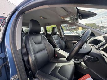 Volvo XC60 2.4 D5 SE Lux Nav SUV 5dr Diesel Auto AWD Euro 6 (s/s) (220 ps)