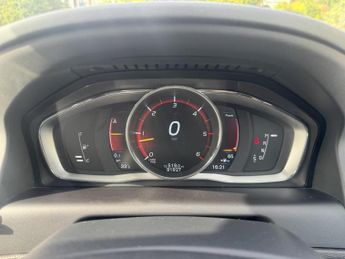 Volvo XC60 2.4 D5 SE Lux Nav SUV 5dr Diesel Auto AWD Euro 6 (s/s) (220 ps)